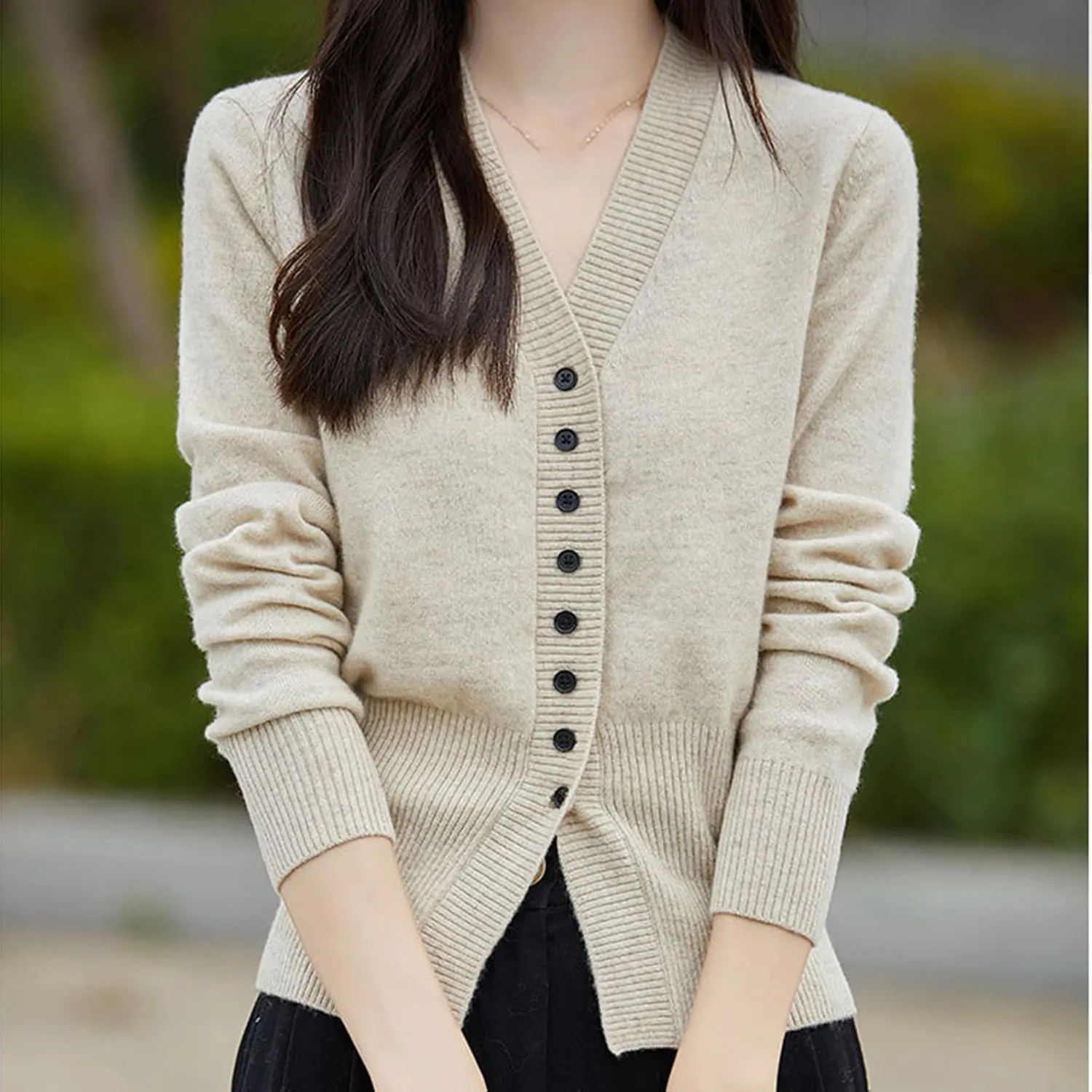 Women's Ribbed Knit Cardigan Sweaters Fashion Casual V-Neck Knitted Sweater Top Casual Lightweight Soft Sweater Coat