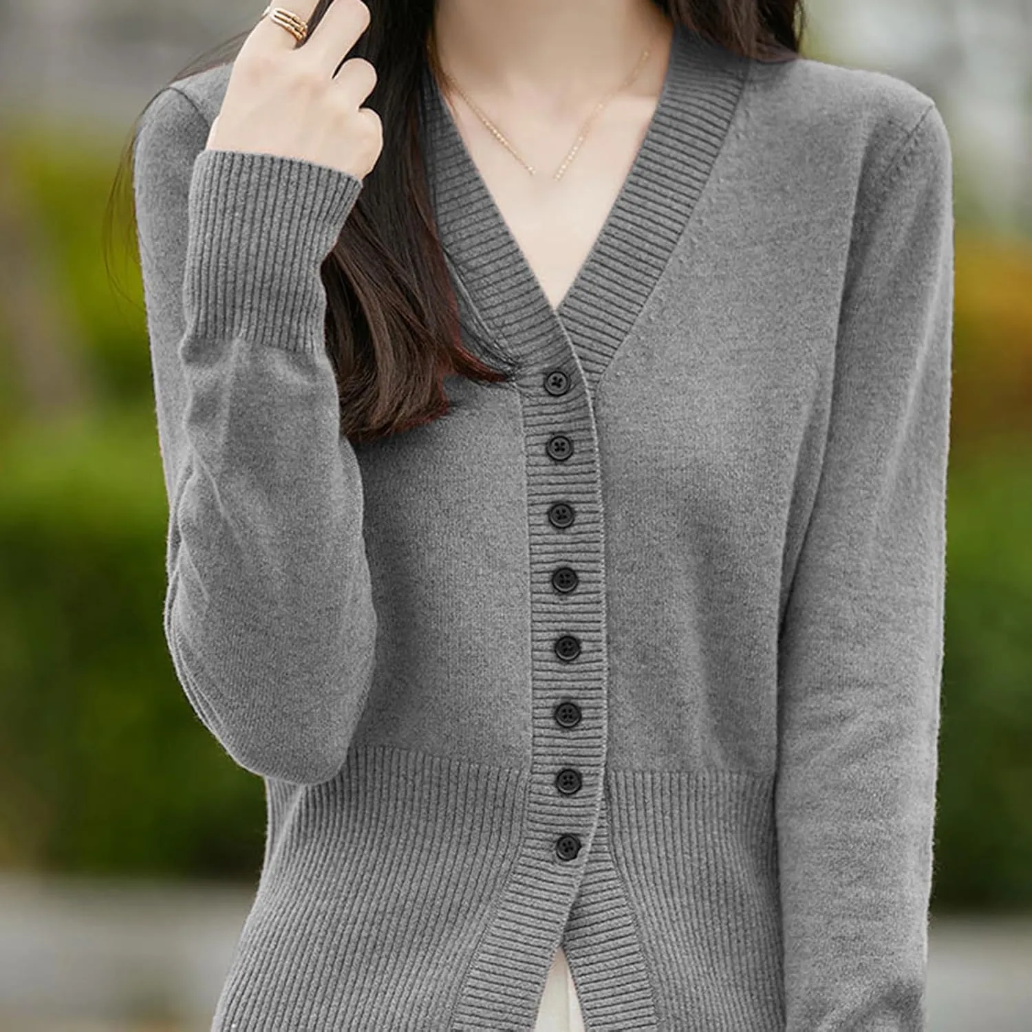 Women's Ribbed Knit Cardigan Sweaters Fashion Casual V-Neck Knitted Sweater Top Casual Lightweight Soft Sweater Coat