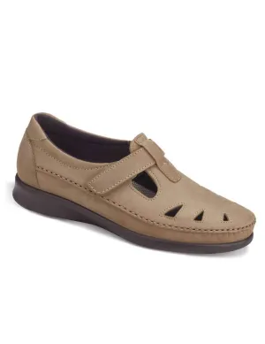 Women's Roamer Shoes - Medium In Sage Neutral Base Sure Step