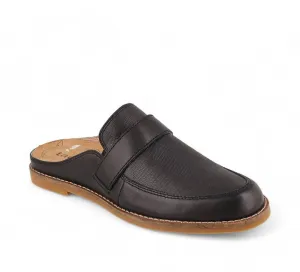 Women's Royal Slip On Loafer - Medium Width In Black Snake Emboss Street Hold