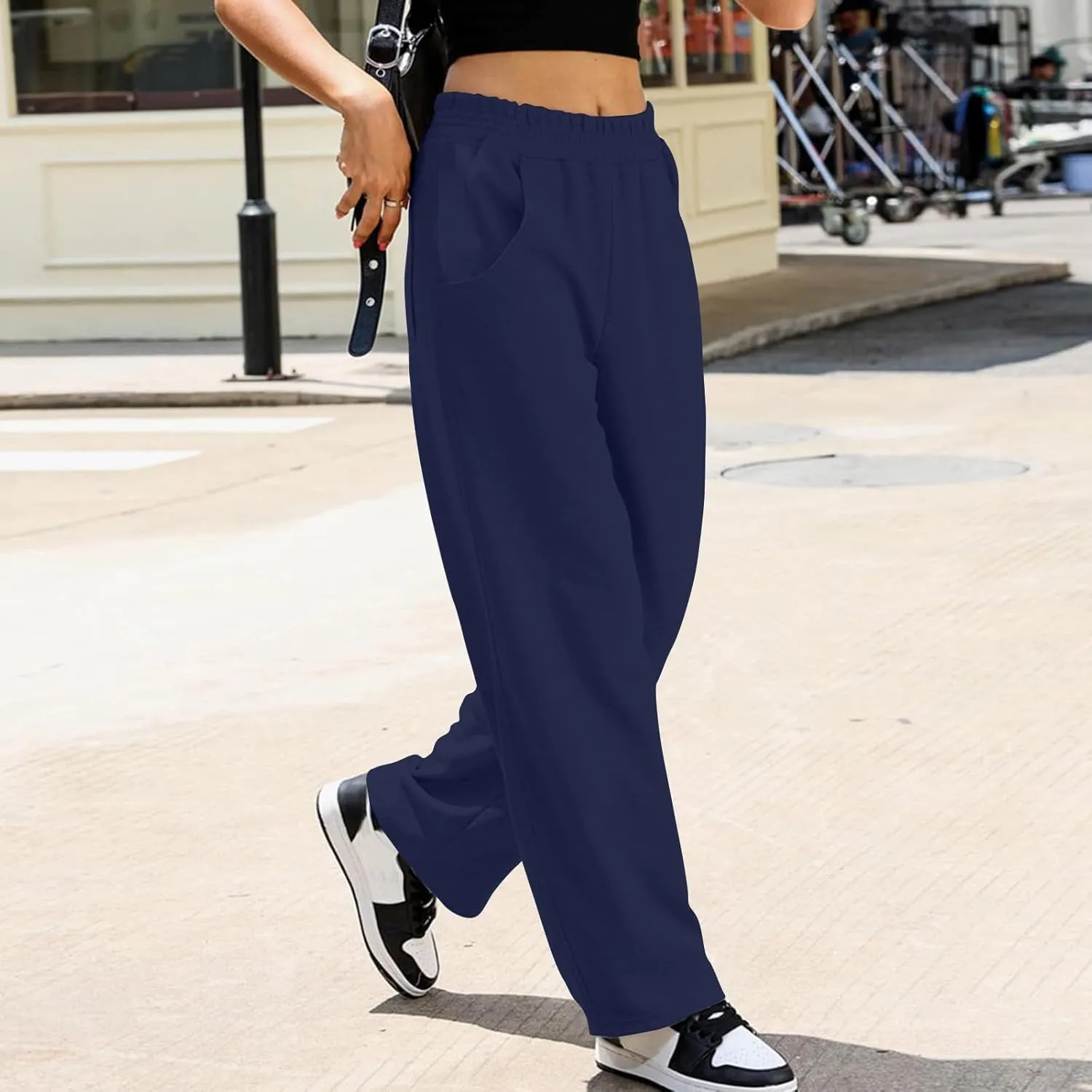 Womens Sweatpants with Pockets Lightweight Pants Cute y2k Clothing Jogger Casual Comfy Running Workout Lounge Plus