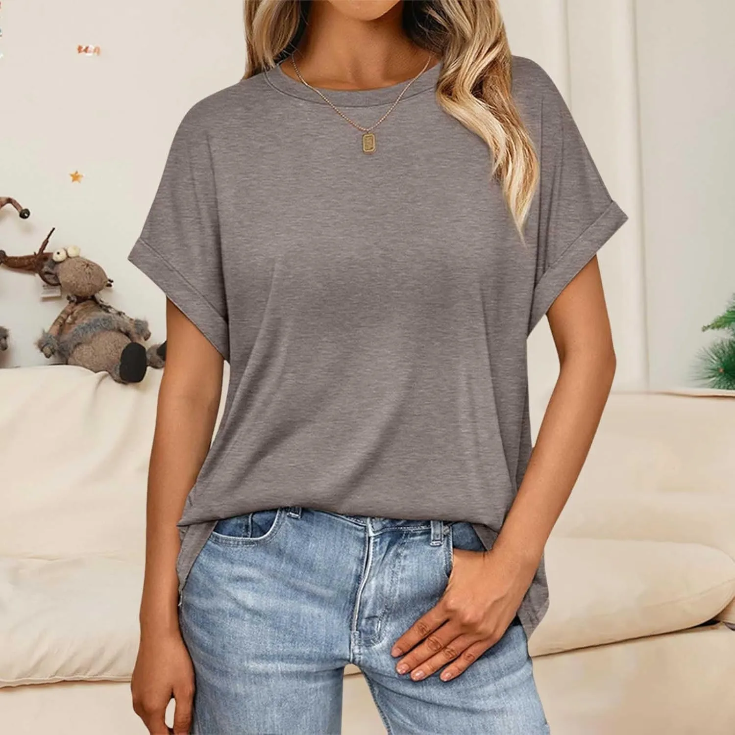Womens Tops Oversized Loose Fit Short Sleeve Crewneck T Shirts Summer Casual 2025 Trendy Tees