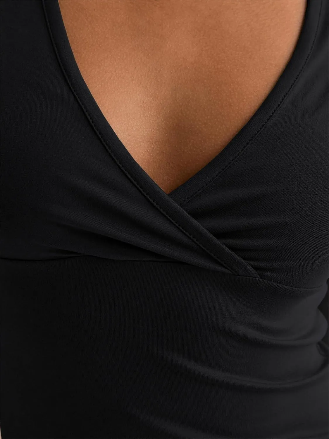 Women's V Neck Short Sleeves T Shirts Summer Basic Slim Fit Going Out Outfits Y2k Tees Tops