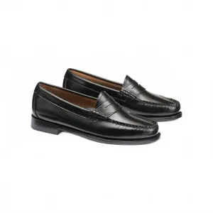 Women's Whitney Loafer In Black Versatile Pair Step Hold