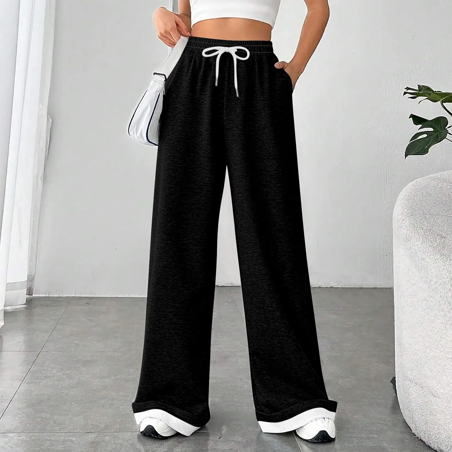 Women's Wide Leg Sweatpants Casual Gym Active Sweat Pants Fall Lounge Workout Athletic Flared Joggers with Pockets